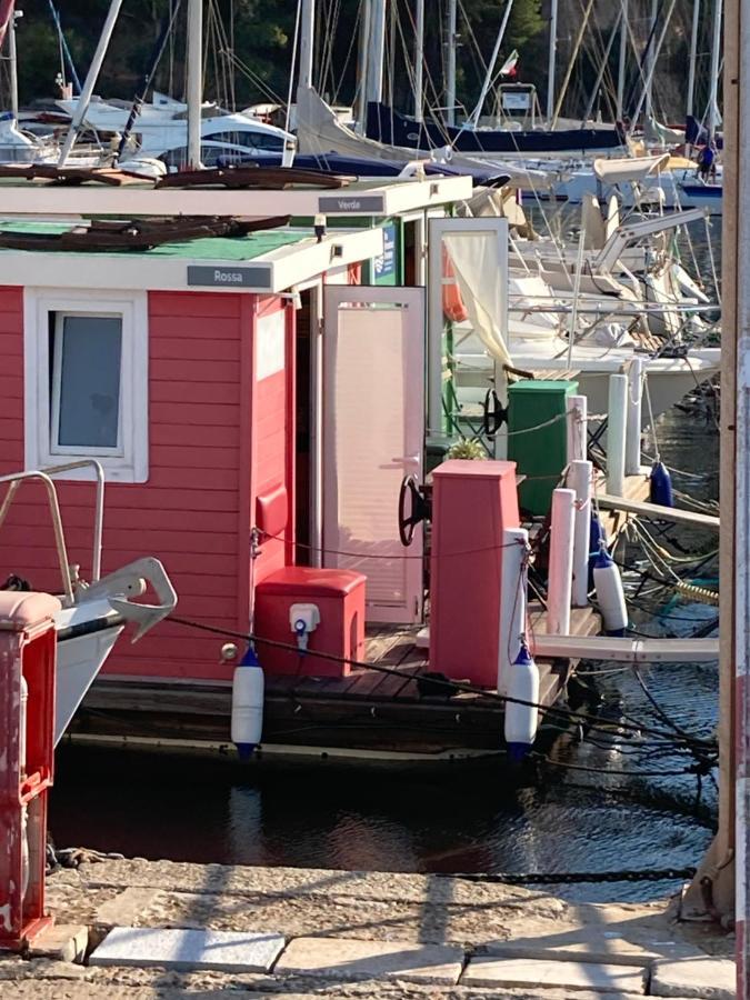 Botel House Boat R Al Poetto 2 Pax Piu' 1
