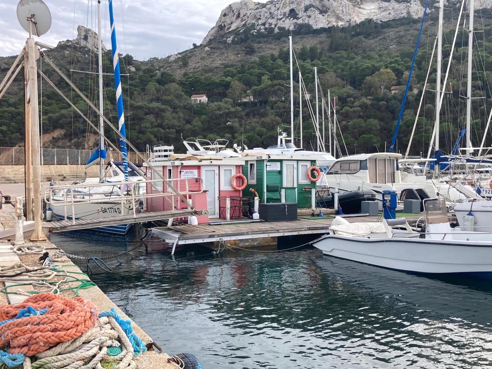 House Boat R Al Poetto 2 Pax Piu' 1 *